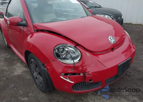 2007 Volkswagen New Beetle 2.5 from USA, damaged, VIN 3VWRG31Y57M401007